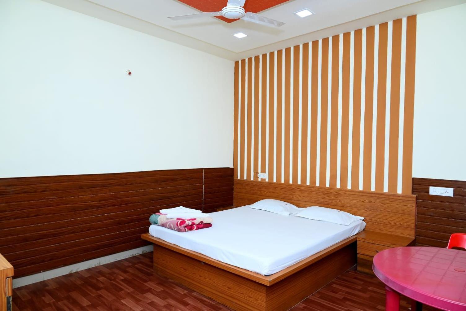 P P Lodging Mangvadi Exteriér fotografie